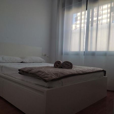 Ap4Us B1 - Apartment For Us - Sightseeing & Beach Near To Barcelona Badalona Exteriér fotografie