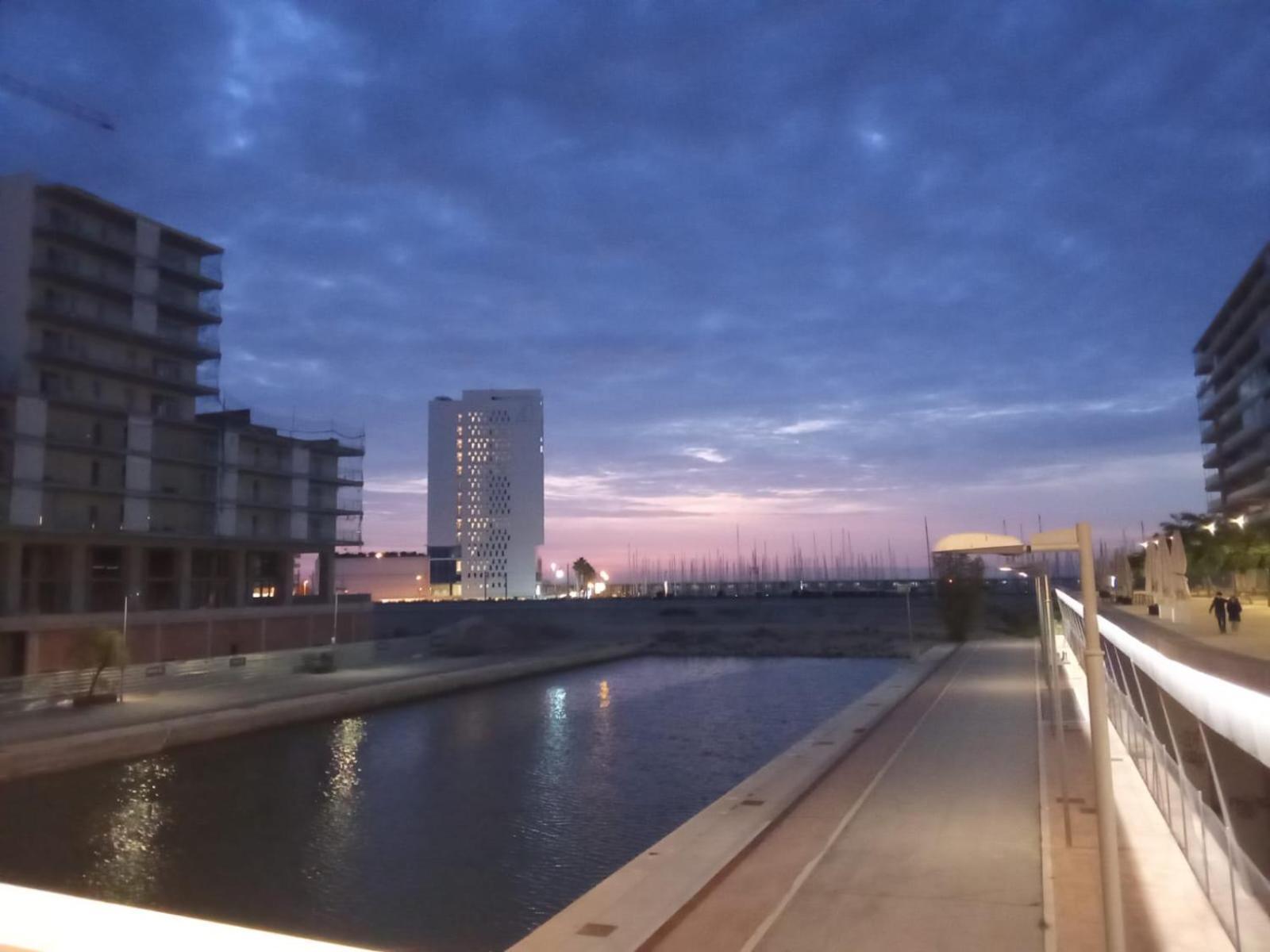 Ap4Us B1 - Apartment For Us - Sightseeing & Beach Near To Barcelona Badalona Exteriér fotografie